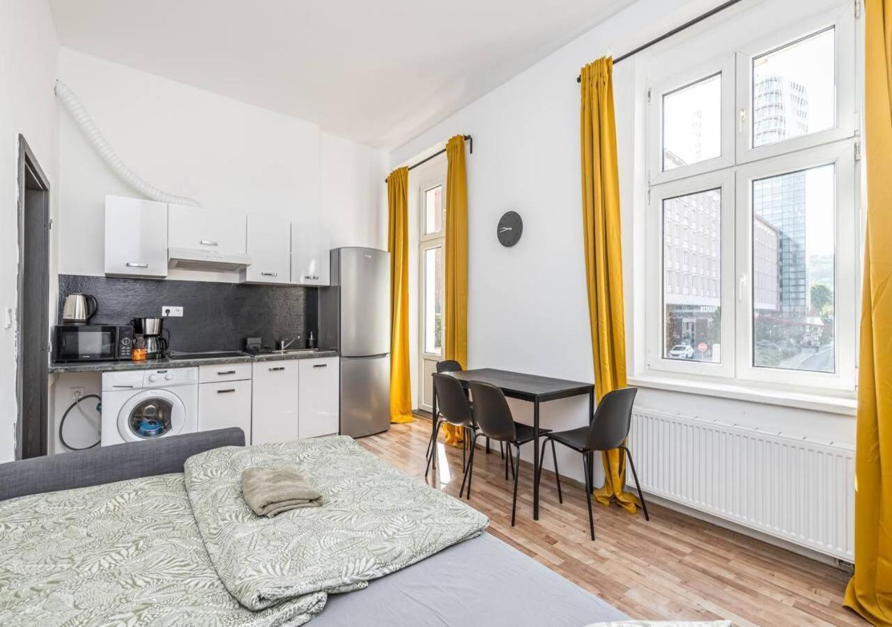 Crimson Charm Lejlighed Prag Eksteriør billede